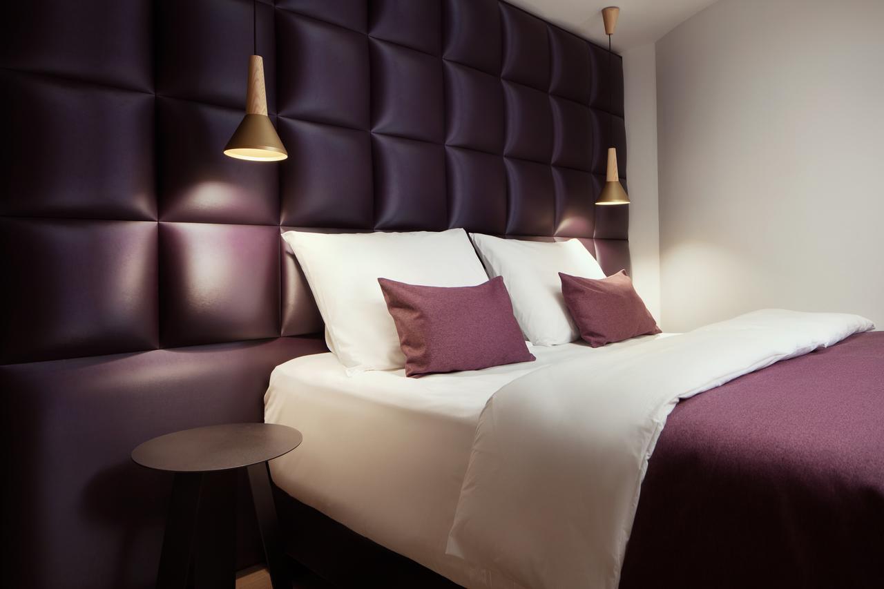Hotell Moods Charles Bridge 4*