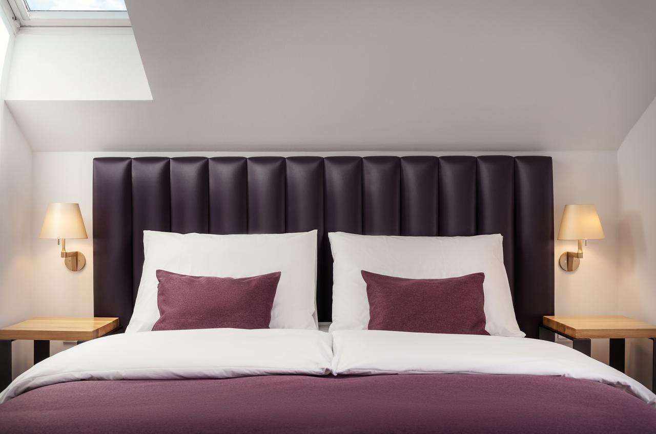 Moods Charles Bridge Hotell Prag